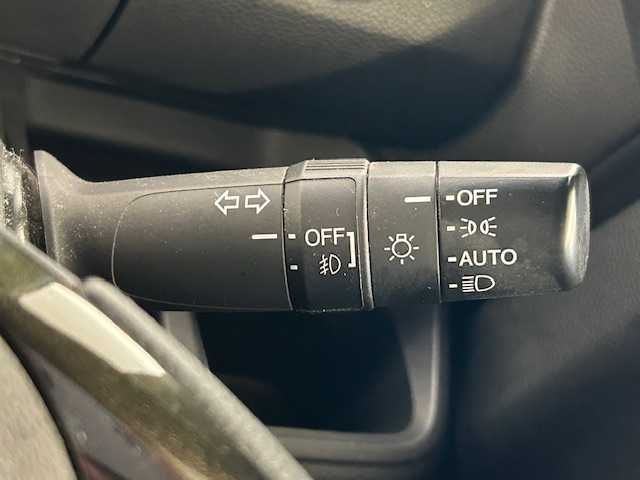 ホンダ Ｎ ＢＯＸ カスタム G L ホンダセンシング 静岡県 2017(平29)年 8.5万km プレミアムホワイトパールⅡ (株)IDOMが運営する【じしゃロン浜松店】の自社ローン専用車両になりますこちらは現金またはオートローンご利用時の価格です。自社ローンご希望の方は別途その旨お申付け下さい/純正カーオーディオ(WX-171CP)/CD/USB/HDMI/Bluetooth/ワンセグTV/追従走行/後方コーナーセンサー/レーンキープアシスト/衝突被害軽減システム/前方ドライブレコーダー/ＥＴＣ/片側パワースライドドア/横滑り防止装置/プッシュスタート
