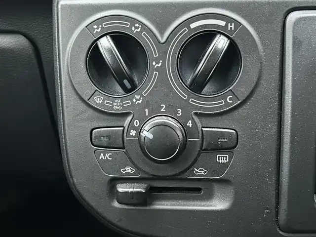 マツダ キャロル GS 栃木県 2020(令2)年 1万km スペリアホワイト 社外ナビ/品番:CN-B301B/Bluetooth/AM/FM/バックカメラ/衝突被害軽減ブレーキ/横滑り防止装置/アイドリングストップ/レーンキープアラート/リアソナー/運転席シートヒーター/ドアバイザー/HIDベッドライト/オートライト/電動ミラー/社外フロアマット
