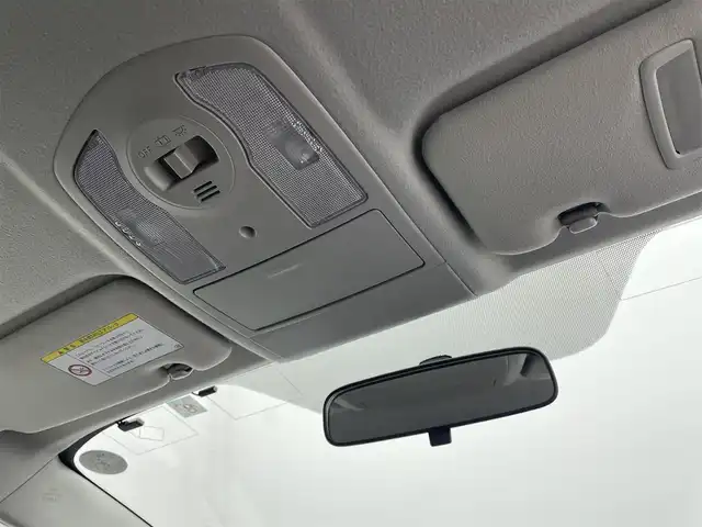 トヨタ プリウス S ツーリングセレクション 宮城県 2011(平23)年 2.7万km ブラック 純正ナビ　/バックカメラ　/ＥＴＣ　/ＨＩＤヘッドランプ　/フォグランプ　/フルセグＴＶ　/Ｂｌｕｅｔｏｏｔｈオーディオ　/CD/DVD再生/スマートキー　/純正１７インチアルミホイール　/ヘッドライトウォッシャー　/オートライト　/禁煙車