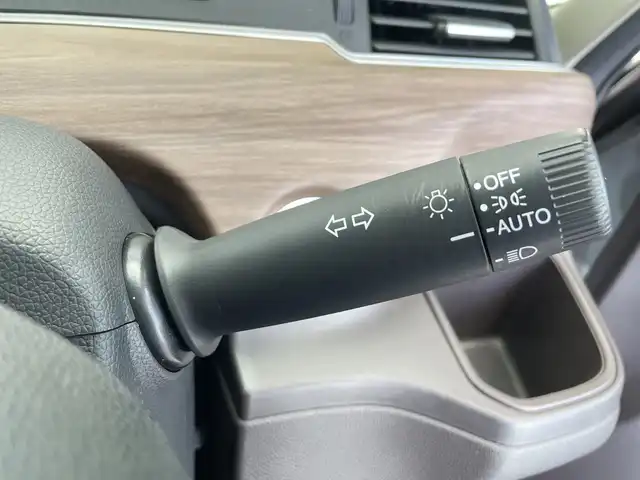 ホンダ フリード＋ ハイブリット G 栃木県 2022(令4)年 1.9万km スーパープラチナグレーメタリック 純正メモリナビ/（CD/DVD/フルセグTV//Bluetooth/SD/AUX/USB/iPod）/バックカメラ/コーナーセンサー/ETC/前後ドライブレコーダー/両側パワースライドドア/前席シートヒーター/禁煙車/オートライト/LEDヘッドライト/横滑り防止装置/スマートキー/プッシュスタート/ステアリングスイッチ/ウィンカーミラー/純正フロアマット/ワイパーデアイサー