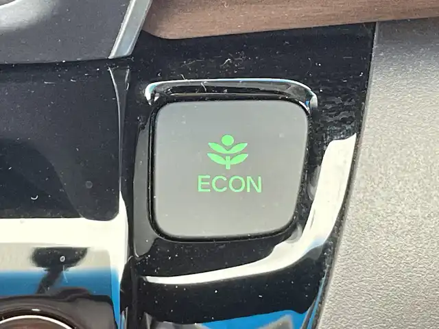 ホンダ フリード＋ ハイブリット G 栃木県 2022(令4)年 1.9万km スーパープラチナグレーメタリック 純正メモリナビ/（CD/DVD/フルセグTV//Bluetooth/SD/AUX/USB/iPod）/バックカメラ/コーナーセンサー/ETC/前後ドライブレコーダー/両側パワースライドドア/前席シートヒーター/禁煙車/オートライト/LEDヘッドライト/横滑り防止装置/スマートキー/プッシュスタート/ステアリングスイッチ/ウィンカーミラー/純正フロアマット/ワイパーデアイサー