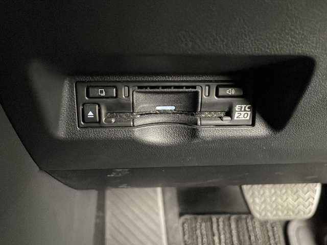 トヨタ アルファードハイブリット Z 埼玉県 2024(令6)年 1.9万km ブラック 純正13.2型有機EL後席モニター/純正ディスプレイオーディオ/(Bluetooth/HDMI/USB/AM/FM)/地デジフルセグ/全方位カメラ/前後ドライブレコーダー/ETC2.0/デジタルインナーミラー/アダプティブクルーズコントロール/ブラインドスポットモニター/車線逸脱警報/衝突軽減ブレーキ/オートマチックハイビーム/クリアランスソナー/AC100V/パワーバックドア/シートメモリー/置くだけ充電/ステアリングヒーター/前席・2列目シートヒーター・ベンチレーション/電子パーキングシステム/ブレーキホールド/MTモード付AT/プッシュスタート/ステアリングリモコン/ウィンカー・電動格納ミラー/フロントフォグランプ/ロールサンシェード/純正フロアマット/純正18インチアルミホイール