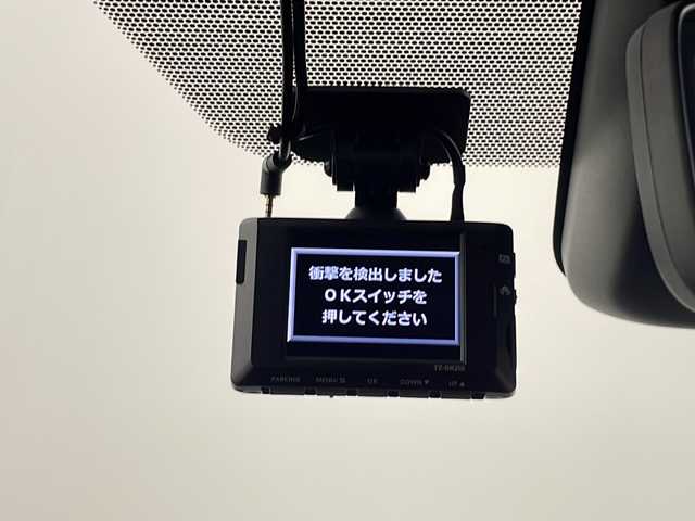 トヨタ アルファードハイブリット Z 埼玉県 2024(令6)年 1.9万km ブラック 純正13.2型有機EL後席モニター/純正ディスプレイオーディオ/(Bluetooth/HDMI/USB/AM/FM)/地デジフルセグ/全方位カメラ/前後ドライブレコーダー/ETC2.0/デジタルインナーミラー/アダプティブクルーズコントロール/ブラインドスポットモニター/車線逸脱警報/衝突軽減ブレーキ/オートマチックハイビーム/クリアランスソナー/AC100V/パワーバックドア/シートメモリー/置くだけ充電/ステアリングヒーター/前席・2列目シートヒーター・ベンチレーション/電子パーキングシステム/ブレーキホールド/MTモード付AT/プッシュスタート/ステアリングリモコン/ウィンカー・電動格納ミラー/フロントフォグランプ/ロールサンシェード/純正フロアマット/純正18インチアルミホイール
