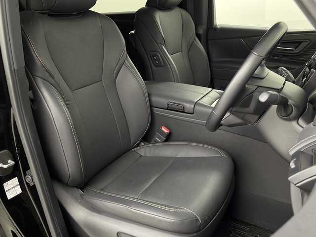 トヨタ アルファードハイブリット Z 埼玉県 2024(令6)年 1.9万km ブラック 純正13.2型有機EL後席モニター/純正ディスプレイオーディオ/(Bluetooth/HDMI/USB/AM/FM)/地デジフルセグ/全方位カメラ/前後ドライブレコーダー/ETC2.0/デジタルインナーミラー/アダプティブクルーズコントロール/ブラインドスポットモニター/車線逸脱警報/衝突軽減ブレーキ/オートマチックハイビーム/クリアランスソナー/AC100V/パワーバックドア/シートメモリー/置くだけ充電/ステアリングヒーター/前席・2列目シートヒーター・ベンチレーション/電子パーキングシステム/ブレーキホールド/MTモード付AT/プッシュスタート/ステアリングリモコン/ウィンカー・電動格納ミラー/フロントフォグランプ/ロールサンシェード/純正フロアマット/純正18インチアルミホイール