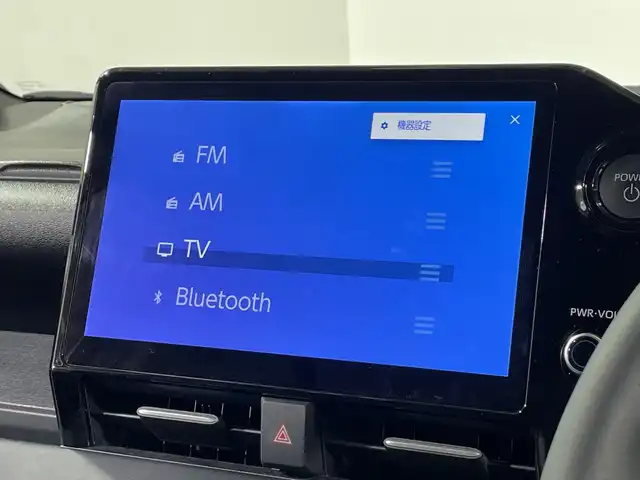 トヨタ ヴォクシー ハイブリッド S－G 神奈川県 2024(令6)年 2.1万km ホワイトパールクリスタルシャイン 純正10.5インチディスプレイオーディオ　コネクテッドナビ/AM　FM　フルセグ　DVD　CD　USB　Bluetooth　Miracast/バックカメラ/両側パワースライドドア/トヨタセーフティセンス/ビルトインETC/レーダークルーズコントロール/純正LEDヘッドライト/オートライト/オートマチックハイビーム/オートレベライザー/革巻きステアリング/ステアリングリモコン/オートホールド/ISOFIX対応/スマートキー/スペアキー/純正フロアマット/リアドアサンシェード/純正１６インチアルミホイール付きサマータイヤ/レーンディパーチャーアラート/プリクラッシュセーフティ/プロアクティブドライビングアシスト/ロードサインアシスト/パーキングサポートブレーキ/純正フロアマット/W＋サイドエアバッグ/盗難防止装置