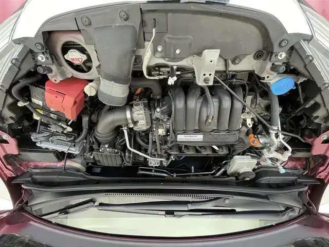 ホンダ フィット ハイブリット S ホンダセンシング 滋賀県 2019(平31)年 4.9万km ルージュアメジストM 純正9インチナビ/【Bluetooth/CD/DVD/フルセグTV】/ホンダセンシング/・衝突軽減ブレーキ/・誤発進抑制機能/・歩行者事故低減ステアリング/・路外逸脱抑制機能/・アダプティブクルーズコントロール/・LKAS〈車線維持支援システム〉/・先行車発進お知らせ機能/・標識認識機能/バックカメラ/LEDヘッドライト/オートライト/前後ドライブレコーダー/ビルトインETC/パドルシフト/純正フロアマット/プッシュスタート/スマートキー/ステアリングリモコン
