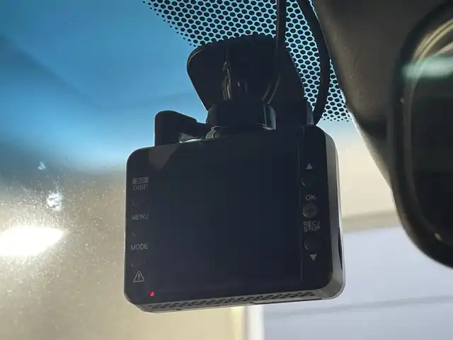 ホンダ フィット ハイブリット S ホンダセンシング 滋賀県 2019(平31)年 4.9万km ルージュアメジストM 純正9インチナビ/【Bluetooth/CD/DVD/フルセグTV】/ホンダセンシング/・衝突軽減ブレーキ/・誤発進抑制機能/・歩行者事故低減ステアリング/・路外逸脱抑制機能/・アダプティブクルーズコントロール/・LKAS〈車線維持支援システム〉/・先行車発進お知らせ機能/・標識認識機能/バックカメラ/LEDヘッドライト/オートライト/前後ドライブレコーダー/ビルトインETC/パドルシフト/純正フロアマット/プッシュスタート/スマートキー/ステアリングリモコン