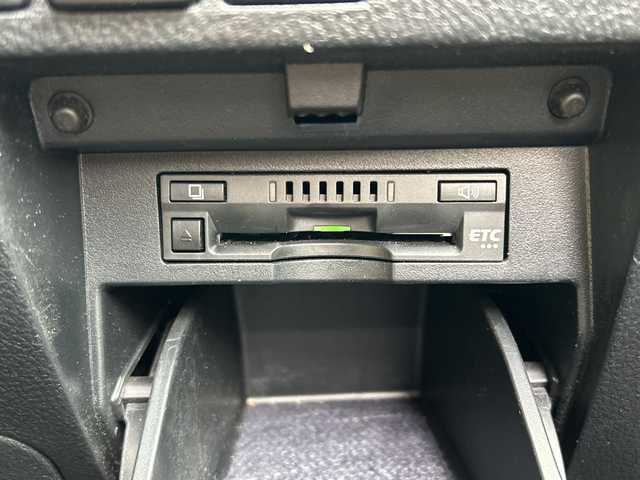 トヨタ ヴェルファイア V 栃木県 2018(平30)年 4.5万km ホワイトパールクリスタルシャイン 純正ナビ/Ｂｌｕｅｔｏｏｔｈ/フルセグＴＶ/バックカメラ/ドライブレコーダー/ＥＴＣ/スペアキー/両側パワースライドドア/パワーバックドア/パワーシート/レザーシート/エアシート/後席エアコン/ＬＥＤヘッドライト/MT付AT/三列シート/オットマン/ABS/横滑り防止機能/コーナーセンサー/レーンキープアシスト/盗難防止装置