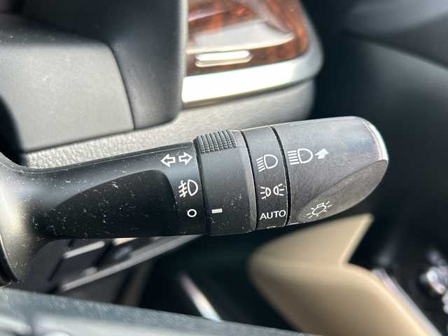 トヨタ ヴェルファイア V 栃木県 2018(平30)年 4.5万km ホワイトパールクリスタルシャイン 純正ナビ/Ｂｌｕｅｔｏｏｔｈ/フルセグＴＶ/バックカメラ/ドライブレコーダー/ＥＴＣ/スペアキー/両側パワースライドドア/パワーバックドア/パワーシート/レザーシート/エアシート/後席エアコン/ＬＥＤヘッドライト/MT付AT/三列シート/オットマン/ABS/横滑り防止機能/コーナーセンサー/レーンキープアシスト/盗難防止装置