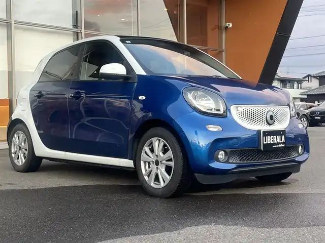 スマート ＭＣＣ スマート フォーフォー プライム 岐阜県 2016(平28)年 4.2万km 青／白 ムーンルーフ/本革シート/純正オーディオ/　FM/　AM/クルーズコントロール/前後ドライブレコーダー/前席シートヒーター/衝突警告機能/ETC/純正AW付タイヤ4本車載