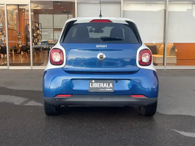 スマート ＭＣＣ スマート フォーフォー プライム 岐阜県 2016(平28)年 4.2万km 青／白 ムーンルーフ/本革シート/純正オーディオ/　FM/　AM/クルーズコントロール/前後ドライブレコーダー/前席シートヒーター/衝突警告機能/ETC/純正AW付タイヤ4本車載