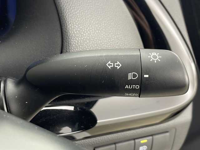 トヨタ アクア X 秋田県 2022(令4)年 3.4万km プラチナホワイトパールマイカ 4WD/純正ナビ/（FM/AM/Bluetooth/Miracast）/バックカメラ/衝突軽減装置/横滑り防止装置/レーンキープアシスト/レーダークルーズコントロール/コーナーセンサー/ビルトインETC/前方ドライブレコーダー/ステアリングリモコン/ドアミラーヒーター/LEDヘッドライト/オートライト/オートハイビーム/ヘッドライトレベライザー/電動格納ミラー/プッシュスタート/スマートキー/スペアキー/純正フロアマット