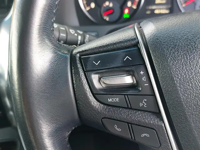 トヨタ ヴェルファイア Z Aエディション ゴールデンアイズ 東京都 2016(平28)年 4.7万km ホワイトパールクリスタルシャイン モデリスタエアロ/純正10インチナビ/フルセグ/バックカメラ/ビルトインETC/ドライブレコーダー/両側パワースライドドア/パワーテールゲート/ハーフレザーシート/AC100V/プリクラッシュセーフティ/レーダークルーズコントロール/クリアランスソナー/スマートキー/LEDヘッドライト/純正18インチAW