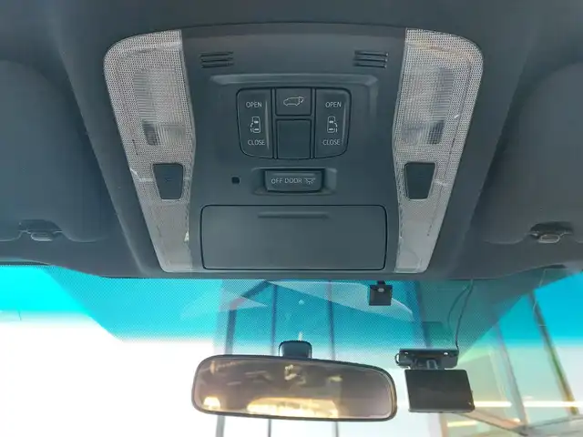 トヨタ ヴェルファイア Z Aエディション ゴールデンアイズ 東京都 2016(平28)年 4.7万km ホワイトパールクリスタルシャイン モデリスタエアロ/純正10インチナビ/フルセグ/バックカメラ/ビルトインETC/ドライブレコーダー/両側パワースライドドア/パワーテールゲート/ハーフレザーシート/AC100V/プリクラッシュセーフティ/レーダークルーズコントロール/クリアランスソナー/スマートキー/LEDヘッドライト/純正18インチAW