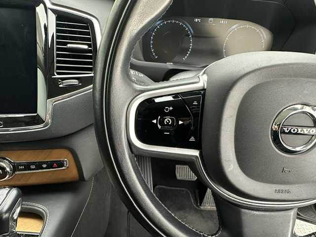 ボルボ ＸＣ９０ T6 AWD インスクリプション 兵庫県 2019(令1)年 8.5万km オニキスブラックP 純正HDDナビ/（CD、DVD、フルセグTV、BT）/Apple Car Play/Andoroid Auto/アラウンドビューモニター/バックカメラ/前方ドライブレコーダー/パワーバックドア/前後コーナーセンサー/オートハイビーム/純正フロアマット/ETC/レザーシート/パワーシート/シートヒーター/シートベンチレーション/ステアリングヒーター/スマートキー×2本/アイドリングストップ/4WD/自動駐車/コーナリングライト/ブラインドスポットモニター/LKA/CTA/PCS/harman/kardon/追従式クルーズコントロール/ルーフレール/純正20インチアルミホイール