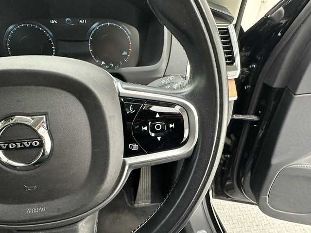 ボルボ ＸＣ９０ T6 AWD インスクリプション 兵庫県 2019(令1)年 8.5万km オニキスブラックP 純正HDDナビ/（CD、DVD、フルセグTV、BT）/Apple Car Play/Andoroid Auto/アラウンドビューモニター/バックカメラ/前方ドライブレコーダー/パワーバックドア/前後コーナーセンサー/オートハイビーム/純正フロアマット/ETC/レザーシート/パワーシート/シートヒーター/シートベンチレーション/ステアリングヒーター/スマートキー×2本/アイドリングストップ/4WD/自動駐車/コーナリングライト/ブラインドスポットモニター/LKA/CTA/PCS/harman/kardon/追従式クルーズコントロール/ルーフレール/純正20インチアルミホイール