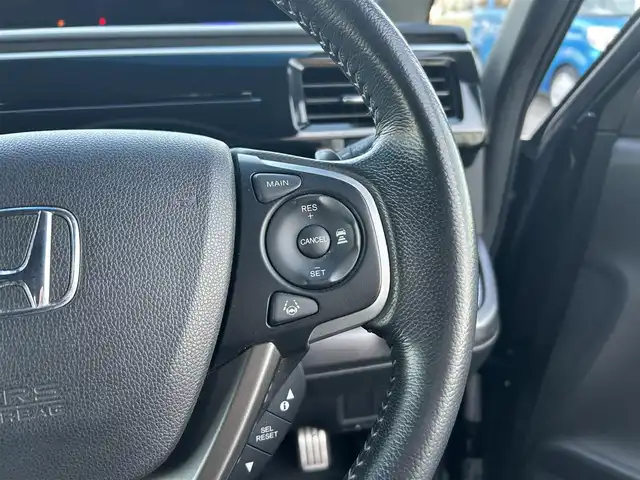 ホンダ ステップワゴン スパーダ ホンダセンシング 栃木県 2018(平30)年 5.5万km プレミアムスパークルブラックパール ホンダセンシング/・衝突軽減ブレーキ（CMBS）/・誤発進抑制機能/・先行車発進お知らせ機能/・路外逸脱抑制機能（RDMS）/・標識認識機能/・VSA（車両挙動安定化制御システム）/純正フリップダウンモニター/純正9インチナビ/フルセグTV/DVD/Bluetooth/USB/TVキャンセラー/バックカメラ/ビルトインETC/前席シートヒーター/両側パワースライドドア/アダプティブクルーズコントロール/スマートキー×2/プッシュEgスタート/ステアリングリモコン/LEDオートライト/LEDフォグランプ/純正17インチAW/アイドリングストップ/横滑り防止装置/パドルシフト/無限フロアマット