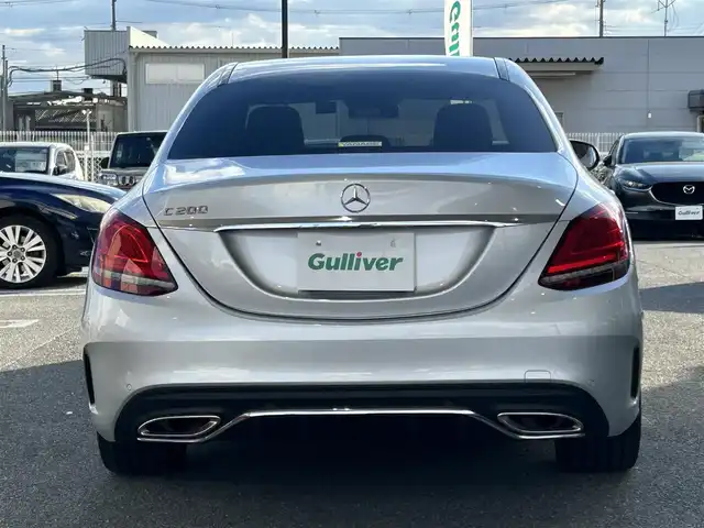 メルセデス・ベンツ Ｃ２００ アバンギャルド AMGライン 奈良県 2019(平31)年 2.6万km イリジウムシルバー /純正ナビ/BT/USB/フルセグTV//衝突軽減システム//レーダークルーズコントロール/レーンキープアシスト//エアサス/クリアランスソナー/アクティブパーキングアシスト///BSM/アイドリングストップ//前席シートヒーター//前席パワーシート・メモリシート//パドルシフト//バックカメラ//ステアリングスイッチ//革巻きステアリング//黒本革シート//スペアキーｘ１//オートリトラドアミラー//プッシュスタート//フォグ//LEDオートライト//前後ドライブレコーダー//ETC//18インチAW//保証書・取扱説明書