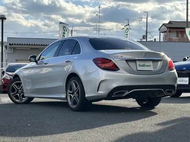 メルセデス・ベンツ Ｃ２００ アバンギャルド AMGライン 奈良県 2019(平31)年 2.6万km イリジウムシルバー /純正ナビ/BT/USB/フルセグTV//衝突軽減システム//レーダークルーズコントロール/レーンキープアシスト//エアサス/クリアランスソナー/アクティブパーキングアシスト///BSM/アイドリングストップ//前席シートヒーター//前席パワーシート・メモリシート//パドルシフト//バックカメラ//ステアリングスイッチ//革巻きステアリング//黒本革シート//スペアキーｘ１//オートリトラドアミラー//プッシュスタート//フォグ//LEDオートライト//前後ドライブレコーダー//ETC//18インチAW//保証書・取扱説明書