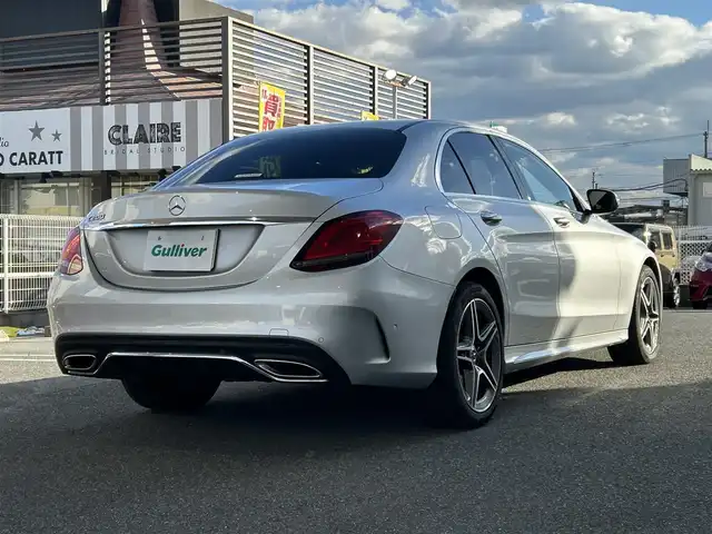 メルセデス・ベンツ Ｃ２００ アバンギャルド AMGライン 奈良県 2019(平31)年 2.6万km イリジウムシルバー /純正ナビ/BT/USB/フルセグTV//衝突軽減システム//レーダークルーズコントロール/レーンキープアシスト//エアサス/クリアランスソナー/アクティブパーキングアシスト///BSM/アイドリングストップ//前席シートヒーター//前席パワーシート・メモリシート//パドルシフト//バックカメラ//ステアリングスイッチ//革巻きステアリング//黒本革シート//スペアキーｘ１//オートリトラドアミラー//プッシュスタート//フォグ//LEDオートライト//前後ドライブレコーダー//ETC//18インチAW//保証書・取扱説明書
