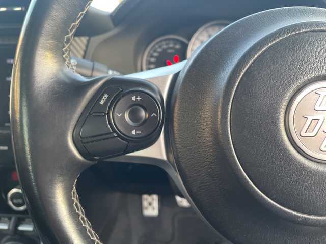 トヨタ ８６ GT 山口県 2018(平30)年 5.9万km 赤 TRDエアロ/TRDフェンダーガーニッシュ/柿本改4本だしマフラー/BLITZ車高調/BLITZ18インチアルミホイール/7インチSDナビ　AVN-P10W/（AM/FM/CD/DVD/フルセグTV/Bluetooth）/バックカメラ/純正フロアマット/クルーズコントロール/スマートキー/ETC/LEDヘッドライト/オートライト/保証書