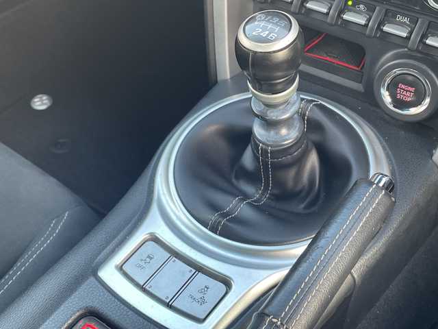 トヨタ ８６ GT 山口県 2018(平30)年 5.9万km 赤 TRDエアロ/TRDフェンダーガーニッシュ/柿本改4本だしマフラー/BLITZ車高調/BLITZ18インチアルミホイール/7インチSDナビ　AVN-P10W/（AM/FM/CD/DVD/フルセグTV/Bluetooth）/バックカメラ/純正フロアマット/クルーズコントロール/スマートキー/ETC/LEDヘッドライト/オートライト/保証書