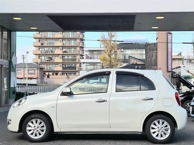 日産 マーチ