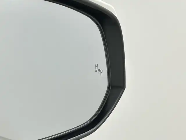 トヨタ ＲＡＶ４ ハイブリッドG 福岡県 2020(令2)年 3万km ホワイトパールクリスタルシャイン 純正９型ナビ　/バックカメラ　/ＥＴＣ　/前後ドラレコ　/ＡＣＣ　/コーナーセンサー　/衝突軽減ブレーキ　/レーンキープ　/ＢＳＭ　/ＰＫＳＢ　/ＭＴモード付　/本革　/パワーシート　/シートヒーター　/パワーリアゲート　/ＬＥＤ