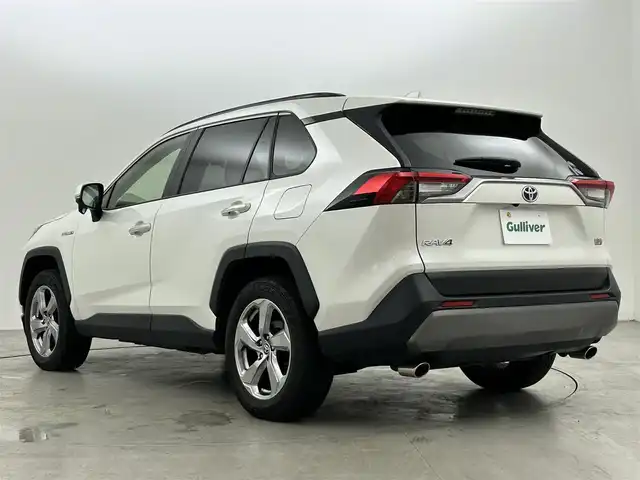 トヨタ ＲＡＶ４ ハイブリッドG 福岡県 2020(令2)年 3万km ホワイトパールクリスタルシャイン 純正９型ナビ　/バックカメラ　/ＥＴＣ　/前後ドラレコ　/ＡＣＣ　/コーナーセンサー　/衝突軽減ブレーキ　/レーンキープ　/ＢＳＭ　/ＰＫＳＢ　/ＭＴモード付　/本革　/パワーシート　/シートヒーター　/パワーリアゲート　/ＬＥＤ