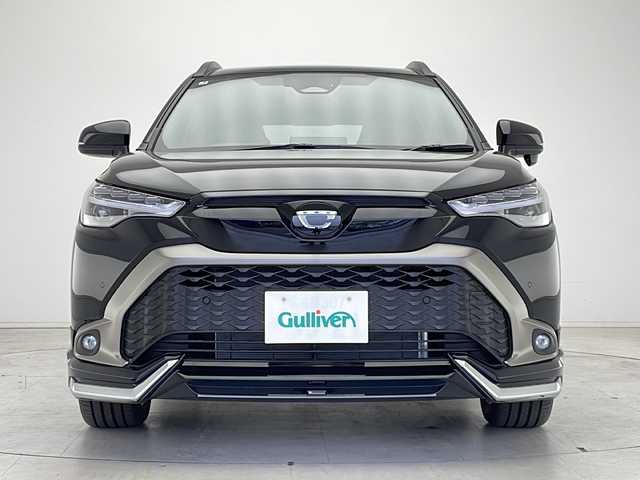 トヨタ カローラ クロス ハイブリッド Z 愛知県 2025(令7)年 0.1万km未満 アティチュードブラックマイカ 登録済未使用車/衝突軽減システム/ガラスルーフ/モデリスタエアロ/レーダークルーズコントロール/シートヒーター/フルセグ/Bluetooth/バックカメラ/コーナーセンサー/純正アルミホイール/ルーフレール/ETC2.0/LEDヘッドライト/オートマチックハイビーム/ステアリングスイッチ/スマートキー/プッシュスタート