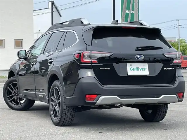 スバル アウトバック リミテッドEX 道央・札幌 2023(令5)年 2.6万km クリスタルブラックシリカ ４WD/ワンオーナー/純正メーカーナビ/AM/FM/BT/フルセグ/衝突被害軽減ブレーキ/横滑り防止装置/レーダークルーズコントロール/レーンキープアシスト/リヤパーキングセンサー/SRH/XMODE/SI-DRIVE/バック/サイド/フロントカメラ/ビルトインETC/ドライブレコーダー/アイドリングストップ/デジタルインナーミラー/パワーバックドア/前席パワーシート/全席シートヒーター/前席エアシート/D席メモリーシート/レザーシート/革巻きステアリング/ステアリングリモコン/パドルシフト/ハンドルヒーター/電動パーキング/オートブレーキホールド/プッシュスタート/スマートキー/LEDヘッドライト/オートライト/フォグランプ/電動格納ミラー/ウィンカーミラー/純正フロアマット