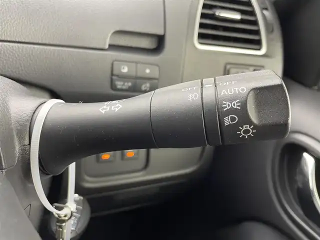 日産 セレナ HWS S HV Vセレ +Sefty 千葉県 2015(平27)年 7.4万km ブリリアントシルバー 衝突軽減ブレーキ/レーンキープアシスト/横滑り防止装置/純正７インチSDナビ/CD DVD MSV フルセグ/全方位カメラ バックカメラ/両側パワースライドドア/LEDオートライト/純正16インチアルミホイール/Wエアコン/ドアバイザー/アイドリングストップ/ウィンカーミラー/スマートキー×2/プッシュスタート/ビルトインETC