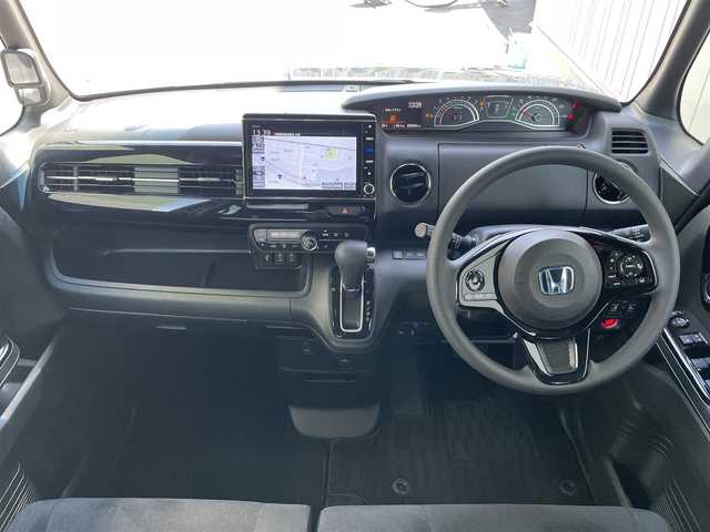 ホンダ Ｎ ＢＯＸ カスタム L 千葉県 2021(令3)年 3.9万km シャイニンググレーM ホンダセンシング/・シティマルチブレーキシステム/・アダプティブクルーズコントロール/・先行車発進お知らせ/・レーンキープアシスト/・標識認識機能/・コーナーセンサー/純正8インチナビ/CD DVD BT AM FM/バックカメラ/両側パワースライドドア/LEDオートライト/前席シートヒーター/純正14インチアルミホイール/USBポート/ステアリングスイッチ/ヘッドライトレベライザー/スマートキー×2/プッシュスタート/ETC