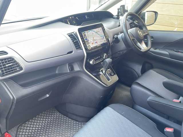 日産 セレナ ハイウェイスター V 福島県 2021(令3)年 4.9万km ブリリアントホワイトパール ワンオーナー/純正ナビ(CD/DVD/BlulayDisc/FM/AM/SD/USB/iPod)/Bluetooth/純正フロアマット/前後純正ドライブレコーダー/両側パワースライドドア/ビルトインETC/プロパイロット/アラウンドビューモニター/クルーズコントロール/ハンズフリーオートスライドドア/コーナーセンサー/フォグランプ/オートビーム/アイドリングストップ/シガーソケット/積み込み純正AW夏タイヤセット/スペアキー×２