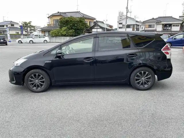 トヨタ プリウス α S 福島県 2015(平27)年 10.6万km アティチュードブラックマイカ (株)IDOMが運営する【じしゃロンいわき店】の自社ローン専用車両になります。こちらは現金またはオートローンご利用時の価格です。自社ローンご希望の方は別途その旨お申付け下さい/登録時走行距離106024km/社外ナビゲーション/型番：CN-R330WD/【AM/FM/CD/USB/SD/iPod】/プッシュスタート/スマートキー/スペアキーX1/エンジンスターター/ドライブレコーダー/バックカメラ/サマータイヤ積み込み