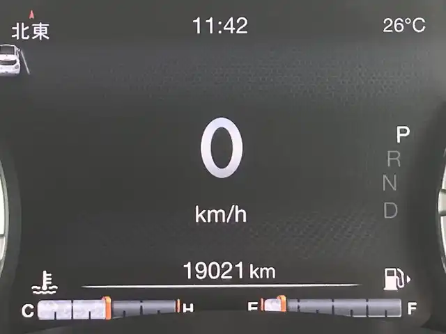 クライスラー・ジープ ジープ レネゲード リミテッド 熊本県 2022(令4)年 1.9万km 赤 ・スマートキー/・プッシュスタート/・自動緊急ブレーキ/・レーンセンス/・パークセンス/・ブラインドスポットモニター/・アクディブヘッドライト/・オートディムハイビーム/・クルーズコントロール(追従式)/・黒革シート/・前席パワーシート/・前席シートヒーター /・ハンドルヒーター /・純正メモリナビ/　【Bluetooth・USB・AUX・AppleCarPlay】/・フルセグTV/・バックカメラ/・ETC2.0/・ドライブレコーダー(前後録画)/・フォグランプ/・純正マット/・保証書/取説