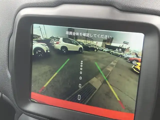 クライスラー・ジープ ジープ レネゲード リミテッド 熊本県 2022(令4)年 1.9万km 赤 ・スマートキー/・プッシュスタート/・自動緊急ブレーキ/・レーンセンス/・パークセンス/・ブラインドスポットモニター/・アクディブヘッドライト/・オートディムハイビーム/・クルーズコントロール(追従式)/・黒革シート/・前席パワーシート/・前席シートヒーター /・ハンドルヒーター /・純正メモリナビ/　【Bluetooth・USB・AUX・AppleCarPlay】/・フルセグTV/・バックカメラ/・ETC2.0/・ドライブレコーダー(前後録画)/・フォグランプ/・純正マット/・保証書/取説