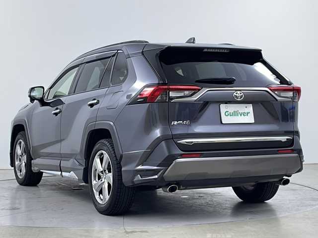 トヨタ ＲＡＶ４ G 道央・札幌 2019(令1)年 5.5万km グレーメタリック ・4WD  / モデリスタエアロ/・トヨタセーフティセンス/・レーダークルーズコントロール/・プリクラッシュセーフティ/・純正ディーラーOP  9インチナビ/・DVD.CD.SD.Bluetooth/・フルセグ/バックカメラ/・ムーンルーフ/・パワーバックドア/・置くだけ充電/・コーナーセンサー/・シートヒーター/パワーシート/・レザーシート/・LEDライト/オートハイビーム/・ETC/・横滑り防止