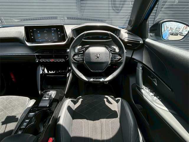 プジョー プジョー ２００８ GT ブルー HDi 茨城県 2023(令5)年 1.7万km 青 1オーナー/ パノラマSR /ACC /LKA /BSM /純正ナビ /360度カメラ /CarPlay/TV /BT /USB /半革シート /シートヒーター /LED /オートハイビーム /前後ドラレコ /純正17インチAW /ETC/禁煙車