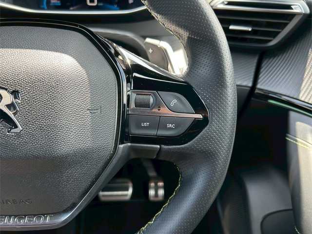プジョー プジョー ２００８ GT ブルー HDi 茨城県 2023(令5)年 1.7万km 青 1オーナー/ パノラマSR /ACC /LKA /BSM /純正ナビ /360度カメラ /CarPlay/TV /BT /USB /半革シート /シートヒーター /LED /オートハイビーム /前後ドラレコ /純正17インチAW /ETC/禁煙車
