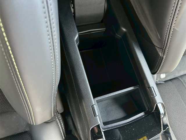 プジョー プジョー ２００８ GT ブルー HDi 茨城県 2023(令5)年 1.7万km 青 1オーナー/ パノラマSR /ACC /LKA /BSM /純正ナビ /360度カメラ /CarPlay/TV /BT /USB /半革シート /シートヒーター /LED /オートハイビーム /前後ドラレコ /純正17インチAW /ETC/禁煙車