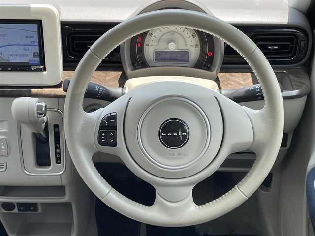 スズキ ラパン モード 千葉県 2019(令1)年 3.4万km ピュアホワイトP 社外ナビ【ワンセグ、BT、CD、AM、FM】/レーダーブレーキサポート/アイドリングストップ/前席シートヒーター/前ドライブレコーダー（NX-DR W22）/純正ホイールキャップ/純正フロアマット/オートライト/ETC/バックカメラ/プッシュスタート/スマートキー×２/ステアリングスイッチ/保証書/取扱説明書/ドアバイザー