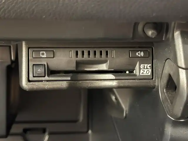 レクサス ＵＸ 250h バージョンC 群馬県 2019(令1)年 7.3万km マダーレッド Lexus Safety System ＋/純正メーカーナビ/　　CD/DVD/BT/フルセグ/MSV/USB/バックカメラ/パワーバックドア/レーダークルーズコントロール/LEDオートライト/オートハイビーム/合皮シート/前席シートヒーター/前席パワーシート（運転席メモリー機能付き）/純正17インチAW/コーナーセンサー/前後ドライブレコーダー/ブラインドスポットモニター/レーンアシスト/ステアリングヒーター/ステアリングスイッチ/オートリトラクタブルミラー/横滑り防止装置/サイド・カーテンエアバッグ/スマートキー/ビルトインETC2.0