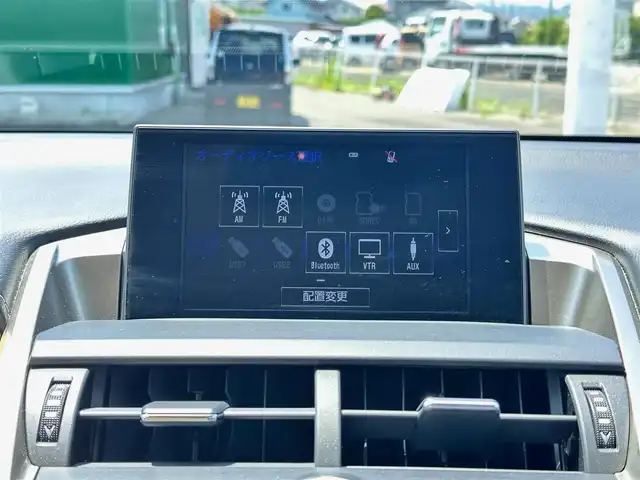 レクサス ＮＸ 300h バージョンL 宮城県 2016(平28)年 10.1万km ソニッククォーツ プリクラッシュセーフティシステムセット/・ミリ波レーダー式プリクラッシュセーフティシステム/・レーダークルーズコントロール/レーンディパーチャーアラートセット/・ステアリング制御付レーンディパーチャーアラート/・オートマチックハイビーム/ソナーセット/・パノラミックビューモニター/・ブラインドスポットモニター/・クリアランスソナー/・バックソナー/＝＝＝/純正ナビ/・CD/DVD/・Bluetooth/・フルセグTV/ビルトインETC/AC100V/100Wアクセサリーコンセント/パワーバックドア/本革シート/シートヒーター/ベンチレーション/パワーシート（運転席メモリー機能付）/電動格納/リクライニング機能付6:4分割可倒式シート（リア）/革巻きステアリング/ステアリングヒーター/パドルシフト/電動パーキングブレーキ/ブレーキホールド/角型3眼LEDヘッドランプ/フォグランプ/スマートキー＆プッシュスタート/電動格納ミラー/純正18インチAW/純正フロアマット/トノカバー/W/サイド/カーテンエアバッグ