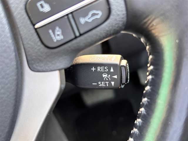 レクサス ＮＸ 300h バージョンL 宮城県 2016(平28)年 10.1万km ソニッククォーツ プリクラッシュセーフティシステムセット/・ミリ波レーダー式プリクラッシュセーフティシステム/・レーダークルーズコントロール/レーンディパーチャーアラートセット/・ステアリング制御付レーンディパーチャーアラート/・オートマチックハイビーム/ソナーセット/・パノラミックビューモニター/・ブラインドスポットモニター/・クリアランスソナー/・バックソナー/＝＝＝/純正ナビ/・CD/DVD/・Bluetooth/・フルセグTV/ビルトインETC/AC100V/100Wアクセサリーコンセント/パワーバックドア/本革シート/シートヒーター/ベンチレーション/パワーシート（運転席メモリー機能付）/電動格納/リクライニング機能付6:4分割可倒式シート（リア）/革巻きステアリング/ステアリングヒーター/パドルシフト/電動パーキングブレーキ/ブレーキホールド/角型3眼LEDヘッドランプ/フォグランプ/スマートキー＆プッシュスタート/電動格納ミラー/純正18インチAW/純正フロアマット/トノカバー/W/サイド/カーテンエアバッグ