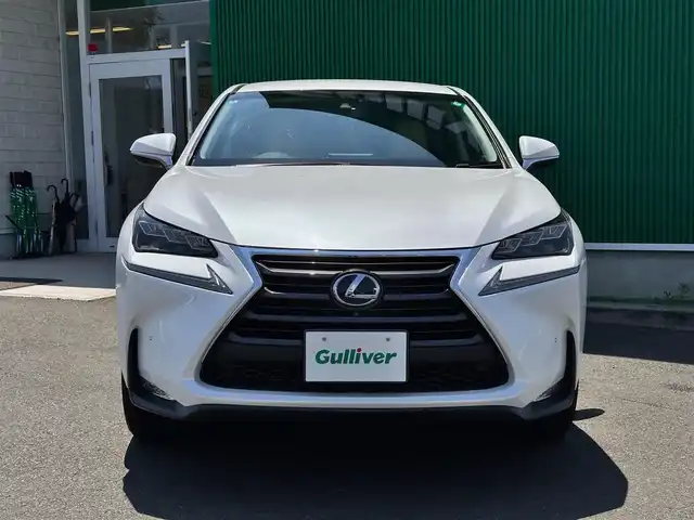レクサス ＮＸ 300h バージョンL 宮城県 2016(平28)年 10.1万km ソニッククォーツ プリクラッシュセーフティシステムセット/・ミリ波レーダー式プリクラッシュセーフティシステム/・レーダークルーズコントロール/レーンディパーチャーアラートセット/・ステアリング制御付レーンディパーチャーアラート/・オートマチックハイビーム/ソナーセット/・パノラミックビューモニター/・ブラインドスポットモニター/・クリアランスソナー/・バックソナー/＝＝＝/純正ナビ/・CD/DVD/・Bluetooth/・フルセグTV/ビルトインETC/AC100V/100Wアクセサリーコンセント/パワーバックドア/本革シート/シートヒーター/ベンチレーション/パワーシート（運転席メモリー機能付）/電動格納/リクライニング機能付6:4分割可倒式シート（リア）/革巻きステアリング/ステアリングヒーター/パドルシフト/電動パーキングブレーキ/ブレーキホールド/角型3眼LEDヘッドランプ/フォグランプ/スマートキー＆プッシュスタート/電動格納ミラー/純正18インチAW/純正フロアマット/トノカバー/W/サイド/カーテンエアバッグ