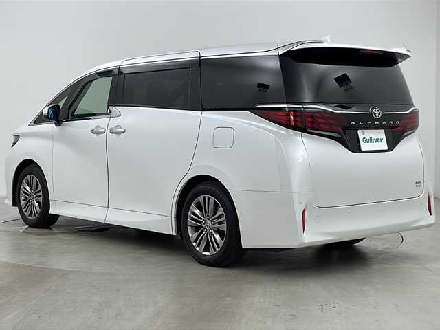 トヨタ アルファードハイブリット Z 道央・札幌 2023(令5)年 2.3万km プラチナホワイトパールマイカ ・ワンオーナー/・純正ナビ&BT&USB&Miracast&HDMI/・純正フリップダウンモニター/・パワーバックドア/・両側パワースライドドア/・左右独立ムーンルーフ/・トヨタセーフティセンス/・プリクラッシュセーフティ/・レーントレーシングアシスト/・レーンディパーチャーアラート/・レーダークルーズコントロール/・ロードサインアシスト/・プロアクティブドライビングアシスト/・発進遅れ告知機能/・リヤクロストラフィックアラート/・ブラインドスポットモニター/・安心降車アシスト/・前席/２列目シートヒーター/・前席/２列目ベンチレーションシート/・ステアリングヒーター/・デジタルインナーミラー/・置くだけ充電/・社外前後ドライブレコーダー/・社外レーダー/・ビルトインETC2.0/・TVキャンセラー/・AC100V/・ステアリングスイッチ/・ドアミラーヒーター/・電動格納ミラー/・純正フロアマット/・プッシュスタート/・3眼LEDヘッドランプ/・オートライト/・オートマチックハイビーム/・スマートキー