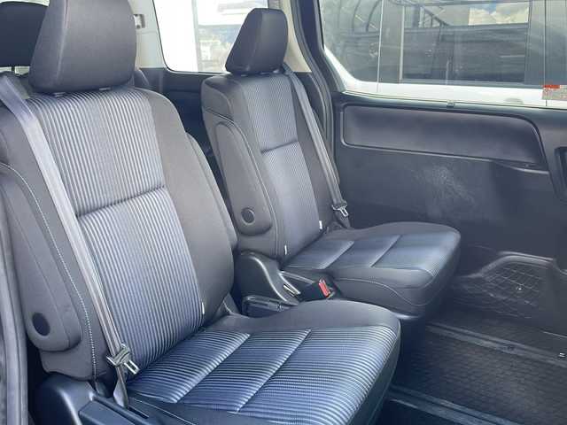 トヨタ ヴォクシー ZS 煌 長野県 2015(平27)年 5.4万km アイスチタニウムマイカメタリック ９インチ純正ナビ/Bluetooth Audio/フルセグテレビ/前方ドライブレコーダー/ＥＴＣ/バックカメラ/両側電動スライドドア/ＬＥＤヘッドライト/純正フロアマット/プッシュスタート/オートライト/ドアバイザー/スマートキー/スペアキー×１/横滑り防止機能/盗難防止機能