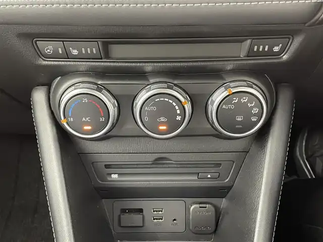マツダ ＣＸ－３ XDプロアクティブSパッケージ 福井県 2018(平30)年 3.4万km ディープクリスタルブルーマイカ マツダコネクトナビ/【AM/FM/CD/Bluetooth/フルセグTV】/360ビューカメラ/ビルトインETC2.0/ハーフレザーシート/シートヒーター（運転席/助手席）/パワーシート（運転席）/ハンドルヒーター/オートライト/LEDヘッドライド/プッシュスタート/スマートキー/コーナーセンサー/クルーズコントロール（追従有）/レーンアシスト/取扱説明書