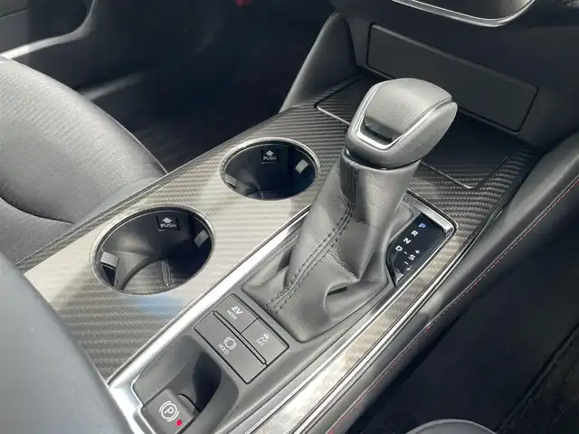トヨタ クラウン ハイブリッド RS リミテッド 愛知県 2020(令2)年 6.4万km ホワイトパールクリスタルシャイン ワンオーナー/純正HDDナビ/全方位カメラ/フルセグTV/CD/DVD再生/ETC2.0/ミュージックサーバー（HDD録音）/Bluetooth接続/MTモード付AT/レーダークルーズコントロール/パワーシート（D/N）/シートヒーター（D/N）/ステアリングヒーター/純正フロアマット/純正18インチアルミホイール/LEDヘッドライト/オートマチックハイビーム/コーナーセンサー/横滑り防止装置/衝突軽減ブレーキ/レーンキープアシスト/ブラインドスポットモニター/電動パーキングブレーキ/ブレーキホールド/ドライブレコーダー（前後）/パノラミックビューモニター